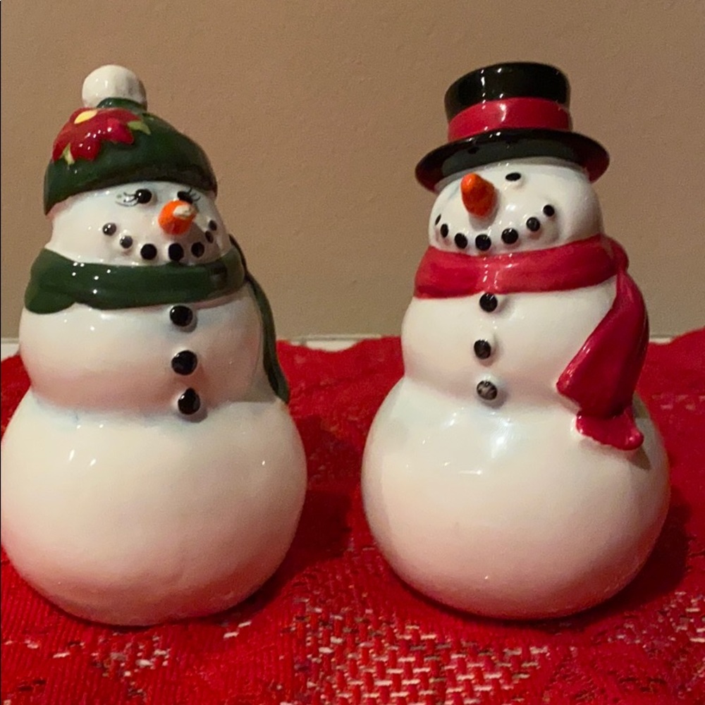 Christmas Salt & Pepper Shakers Ceramic